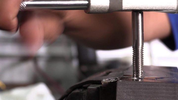 Threading%20Tap%20MM/INCHES%20(All%20Sizes%20Available)%20Moose%20Heavy%20Duty%20-%20Image%202