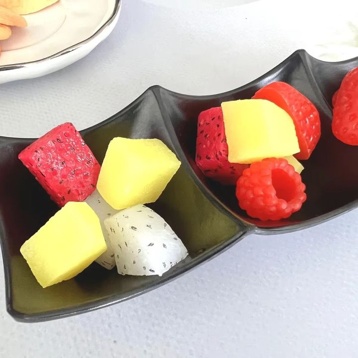 3-Compartment%20Dipping%20Sauce%20Dish%20%E2%80%93%20Versatile%20Durable%20Plastic%20Condiment%20Server%20with%20Triple%20Grid%20Design%20for%20Hot%20Pot,%20Sushi,%20Appetizers,%20Snacks,%20Chutneys,%20and%20Japanese%20Flavors%20%E2%80%93%20Reusable%20Multi-Purpose%20Tray%20for%20Home%20Dining,%20Parties,%20and%20Restaurant%20Serving%20-%20Image%205