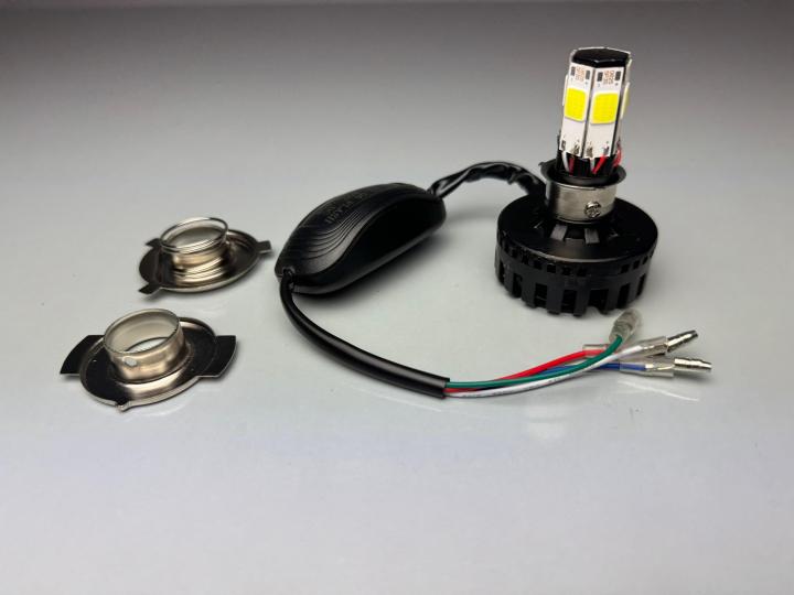 Fan%20Light%20Led%20Bulb%20For%20Bike%20White%20Led%20Bulb%20For%2070,%20125%20and%20other%20Motorcycle%20-%20Image%204
