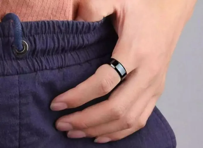 Plain%20Black%20Titanium%20%20Ring%20for%20Men%20and%20Boys%20-%20Image%203