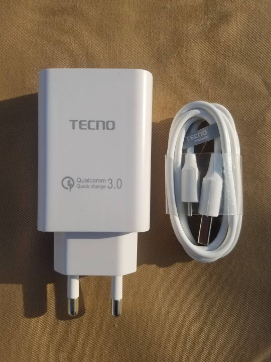 Original%20Tecno%20Fast%20Charger%20+%20Data%20Cable%20-%20Supports%20Fast%20Charging%20for%20All%20Techno%20Smartphones%20-%20Wall%20Charger%20-%20Image%204