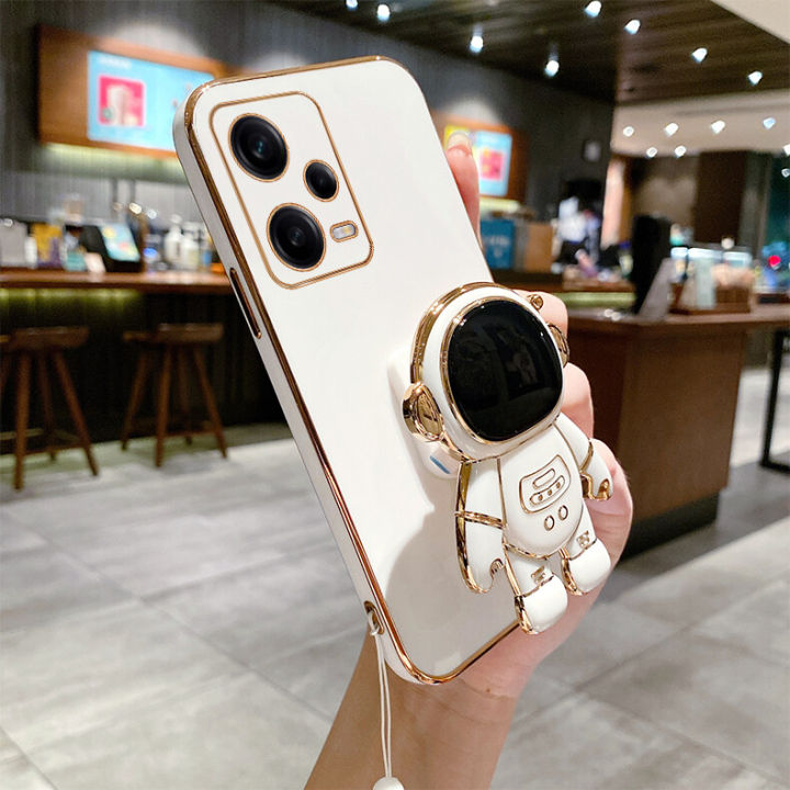 For%20Xiaomi%20Redmi%20Note%2012%20/%20Note%2012%20Pro%20/%20Note%2012S%20Back%20Cover%20with%20Lanyard%20+%20Cartoon%20Astronaut%20Folding%20Stand%20Luxury%206D%20Plating%20Square%20Bumper%20Phone%20Case%20Shiny%20Soft%20Silicone%20Full%20Camera%20Protection%20Cases%20Pouch%20-%20Image%204