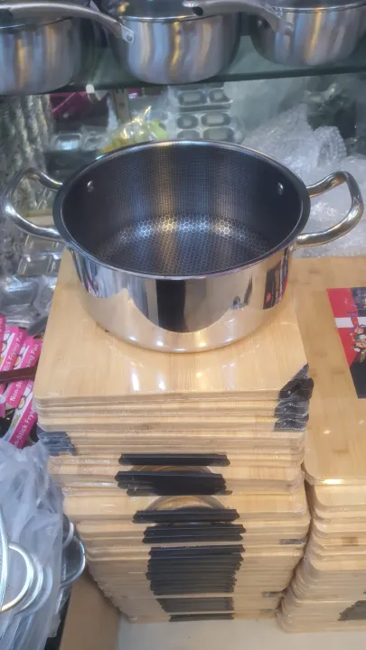 Dual%20Handles%20Honeycomb%20Print%20Single%20Sided%20Laser%20Coated%20Nonstick%20Steel%20Soup%20Pot%20With%20Lid,%20Nonstick%20Pan%20Honeycomb%20Protective%20Layer%20Skillet%20Induction%20Pot%20-%20Image%208