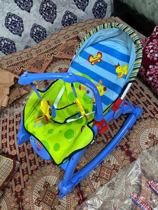Jubilant%20Baby%20Newborn%20to%20Toddler%20Portable%20Rocker%20and%20Bouncer%20and%20hanging%20toys%20BD%20730%20-%20Image%203