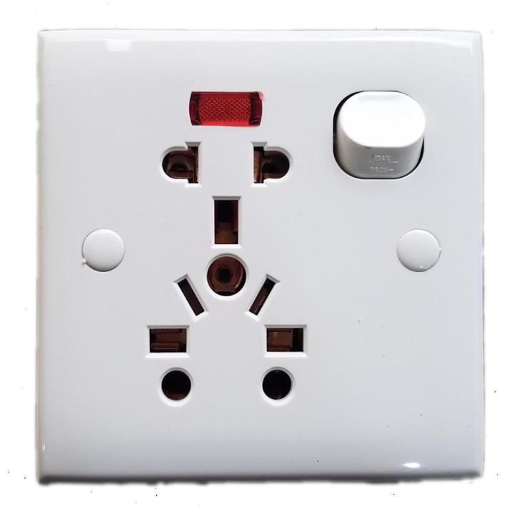 UNIVERSAL 5 IN 1 SOCKET