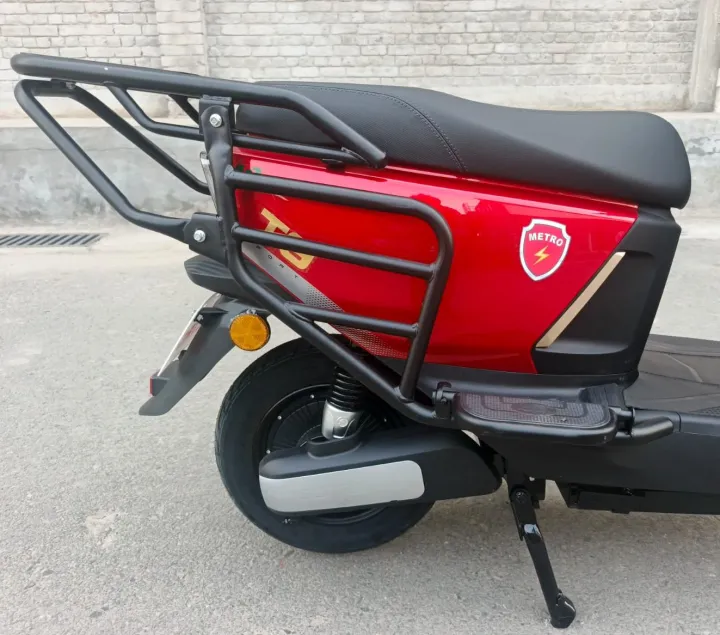METRO E-Vehicles Crash Guard & Body Protection Bars with Foldable Footrest + Tail Carrier – Compatible with T9 Sport / M6 / Thrill / Dabang Electric Scooter (Set of 1) - Image 6
