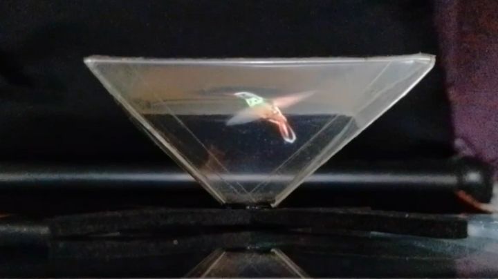 Mu'allaq 3D Hologram Projector Inverted Pyramid Frustum Lens 360 degree ...