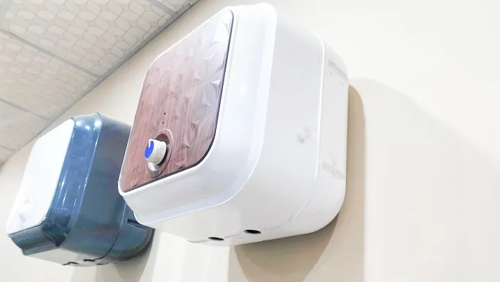 Smart%20Electric%20Water%20Geyser%20(electric%20geezer)%2015%20Liters/%20Instant%20%20Electric%20Water%20Geyser%20-%20Image%204