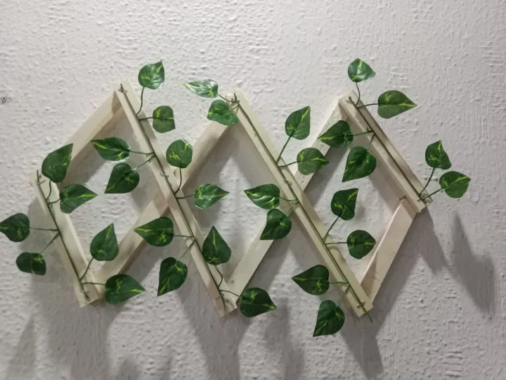 Retractable%20Wooden%20Fence%20with%20Green%20Leaf-Artificial%20Wooden%20Green%20Leaf%20Fence%202%20feet%20(24%20inches)-Small%20Retractable%20Money%20Plant%20Leaves%20Fence-%20Bail%20of%20leaves%20-%20Wood%20Vines%20Climbing%20Frame%20Gardening%20Plant%20Home%20Decoration%20Size%202%20feet%20-%20Image%203