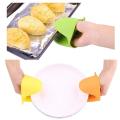 1pc Silicone Heat Resistant Pot Holder Oven Mitt Mini Anti Skid Insulation Cooking Pinch Grip Bowl Clips Kitchen Gloves Tools. 