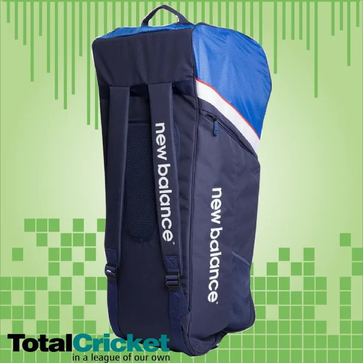 NEW%20BALANCE%20ECB%20DUFFLE%20Cricket%20Kit%20Bag%20-%20Shoulder%20Kit%20Bag%20-%20Cricket%20Duffle%20Kit%20Bag%20-%20Image%203