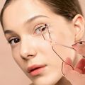 Eyelash Curler No Pinching Mini Lash Curler Inner Corner Outer Corner Precision Lash Curl Up Tool Makeup Eyelash Curling Tool. 