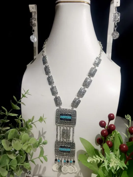 Silver%20Long%20Mala%20Set%20with%20Dangling%20Coins%20%E2%80%93%20Ethnic%20Traditional%20Jewelry%20-%20Image%205