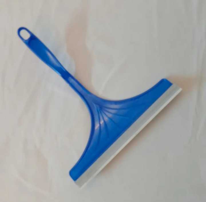 Window%20Cleaner%20Glass%20Wiper%20%E2%80%93%20Ultra%20Handy%20Version%20for%20Crystal%20Clear%20Shine%20-%20Image%206