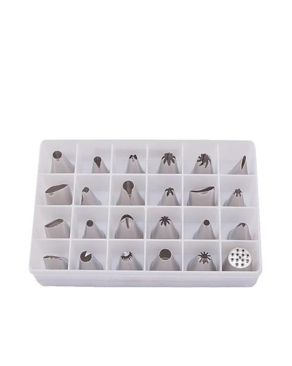 Pack%20Of%2024%20Pcs%20Nozzles%20With%20Cake%20Decorating%20Table%20And%20100%20Pcs%20Piping%20Bags%20-%20Image%203