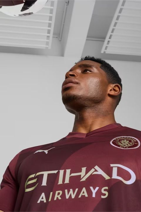 Manchester%20City%203rd%20Kit%2024/25%20-%20Erling%20Haaland%20Jersey%20-%20Latest%20kit%20-%20Football%20Jersey%20-%20Image%204