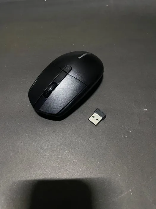 Airmars%20KM3%20Wireless%20Mouse/With%20OTG/With%20Cell%20-%20Image%204