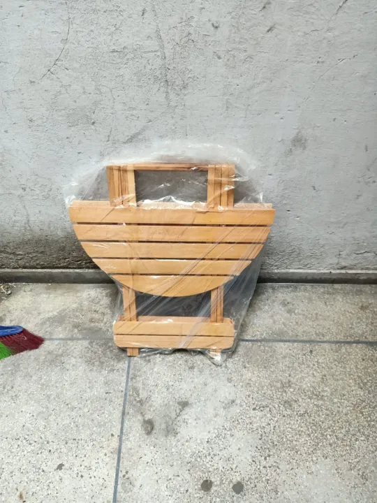 Folding%20Wooden%20Table%20For%20Out%20Door%20Use%20Square%20and%20Round%20Shape%20-%20Image%204