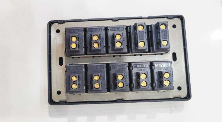 Electric%20Switches%20&%20Sockets%20%7C%7C%20China%20Fitting%20Switches%20&%20Sockets%20Metal%20Base%20Imported%20China%20Sheets%20-%20Image%205