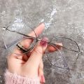 Retro Geometric Glasses Transparent Anti-blue Lens Fashion Golden Metal Frame Transparent Optical Men and Women Eyeglass. 