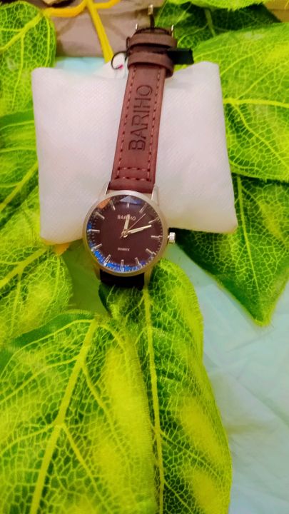 Watch%20for%20Coule%7CPair%20of%20Coule%20Watches%7CCouple's%20Analog%20Wristwatch%20Set%20with%20Leather%20Straps%20-%20Image%207