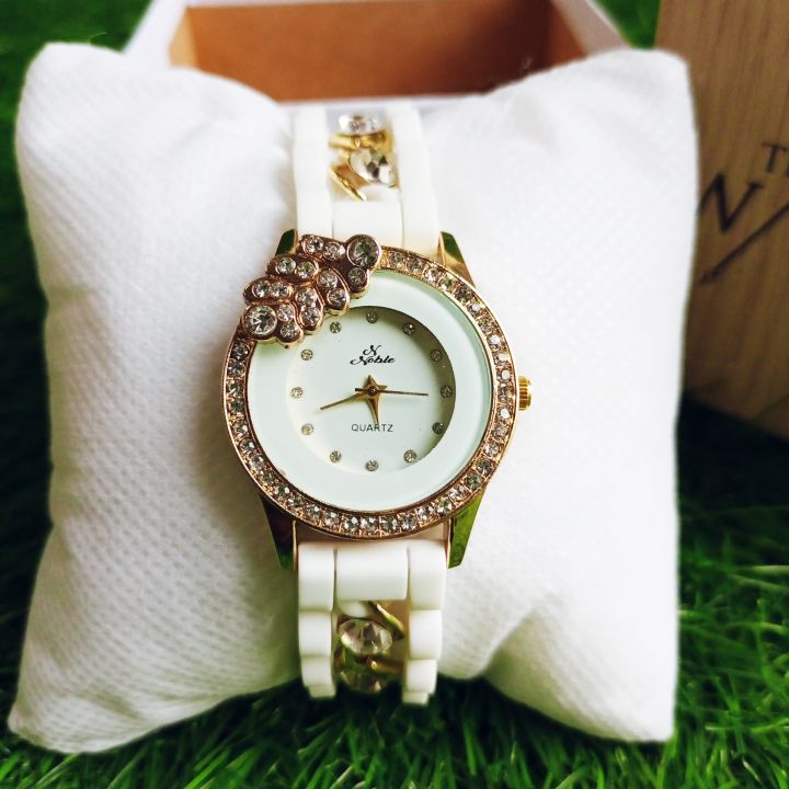 Stylish%20Fashion%20Watch%20For%20Girls%20&%20Women%20-%20New%20Luxury%20Ladies%20Wrist%20Watch%20-%20Beautiful%20Gift%20For%20Her%20-%20Image%205