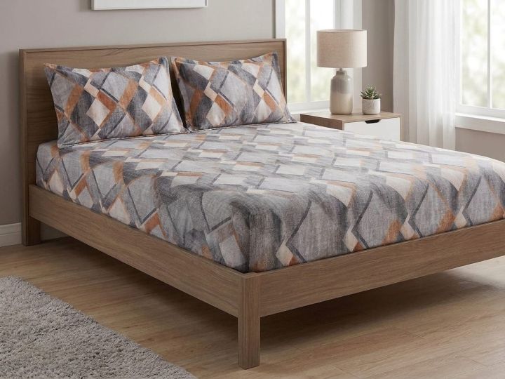 Premium%20Microfiber%20Printed%20Fitted%20Sheet%20(72*78=12)%20%E2%80%93%20Soft,%20Stretchable%20&%20Wrinkle-Free!%20-%20Image%203
