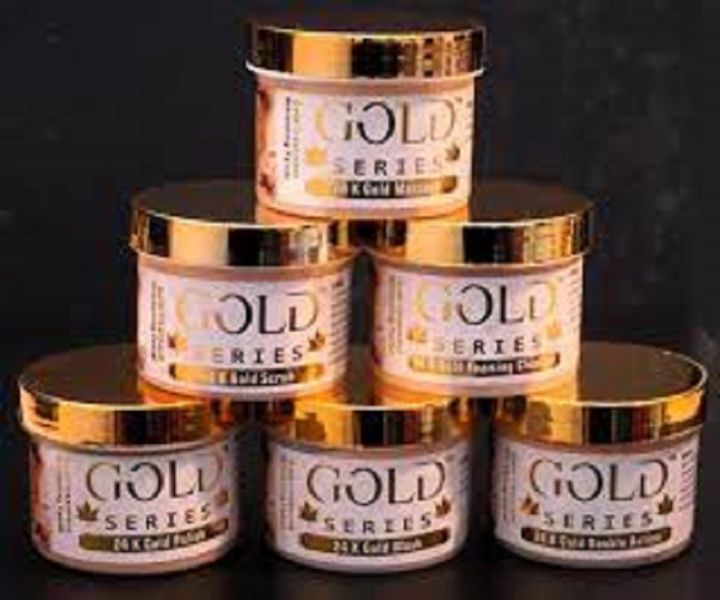 Gold%20Series%2024K%20Gold%20Facial%20Kit%20+%20Polisher%20120%20ml%20-%20Image%203