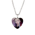 Cross-border jewelry Korean boy group stray kids heart shaped time gem peach heart pendant stray boy necklace. 
