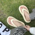 New non-slip sandals stepping on feeling anti-slip PVC thick-soled trendy ins flip-flops women's soft sandals. 