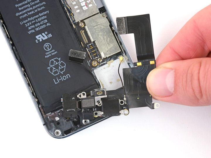 iPhone%207%20Plus%20Charging%20Port%20Replacement%20Part%20With%20Microphones%20Antenna%20Adhesive%20iphone%207%20plus%20Charging%20Strip%20,%20Charging%20Base%20,%20Charging%20Flex%20-%20Image%203