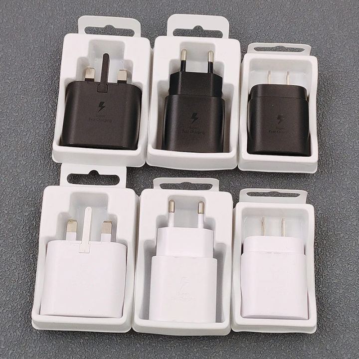 Samsung%2025W%20Super%20Fast%20Charger%20%E2%80%93%20USB-C%20Adapter%20for%20Galaxy%20S24%20FE,%20S24%20Ultra,%20S23,%20S22,%20Flip,%20Fold,%20A06,%20A16,%20A15,%20A35,%20A55%20%7C%20Quick%20Charging%20%7C%20Blendzii%20Outleex%C2%AE%20-%20Image%202