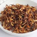 AP Crispy and Fresh Fried Onions Lal pyaz Tali hui Pyaz Crispy and Savory Pack of 1 ( 500Gram ) Premium Quality Fried Onion. 