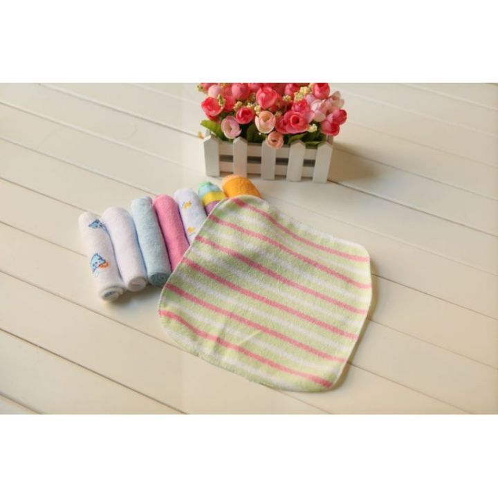 Pack%20of%206%20%E2%80%93%20Rolled%20Baby%20Face%20Towel%20for%20Kids%20in%20Multicolour%20-%20Image%203
