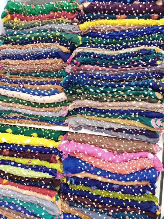 Multi-color%202.5%20Yards%20Chunri%20Dupatta%20in%20High%20Quality%20-%20Image%207