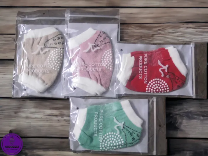 Crawling%20knee%20pads/Baby%20knee%20Protector:%20Cotton%20non-slip%20Breathable%20elastic%20Pair%20of%20Unisex%20Adjustable%20Knee%20Pads%20for%20boys/girls%20and%20kids/babies%20-%20Image%203