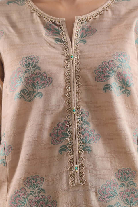 Saya%20Unstitched%20Jacquard%20Cotton%203%20Piece%20Suit%20For%20Women%20-%20Unstitched%20Fabric%20For%20Women%20-%20ALL%20SEASON%202026%20FLORA%20VOL1%20-%20Image%204