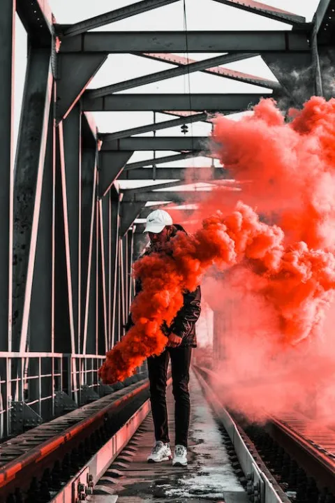 High%20Quality%20pack%20of%205%20Color%20smoke_bom-b%20shell%20Birthday%20Celebration%20Colour_smoke%20Flare%20Stick%20Shell%20For%20Party%20Wedding%20Birthday%20Decoration%20-%20Image%204