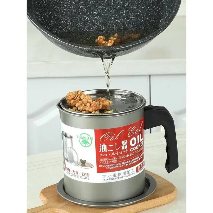 Oil%20Filter%20Pot%20for%20Kitchen%20%7C%20Stainless%20Steel%20Oil%20Container%20with%20Filter%20-%20Image%206