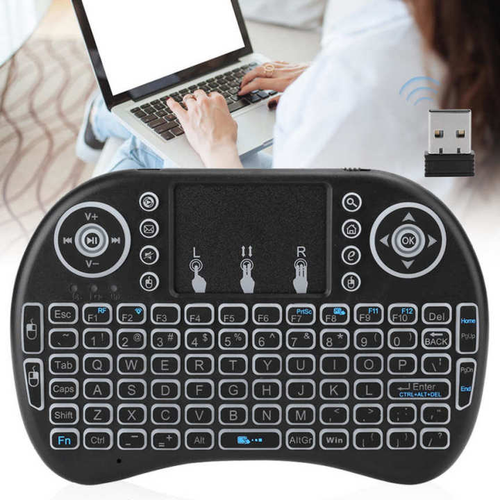 Mini%20Flymouse%20with%20Touching%20Panel%20Green%20Backlight%202.%20Small%20Wireless%20Keyboard%20Mouses%20-%20Image%203