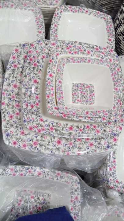 Set%20of%2032%20-%20%20High%20Quality%20Melamine%20Plastic%20Dinner%20Set,%20Durable,%20BPA-Free%20Plates,%20Bowls,%20Serving%20Bowls,%20Rice%20Dish%20Set%20Great%20for%20Outdoor%20or%20Casual%20Meals%20-%20Image%202