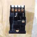 Siemens 22E Contactor 3TH8022-0A 220V Coil breaker magnetic. 