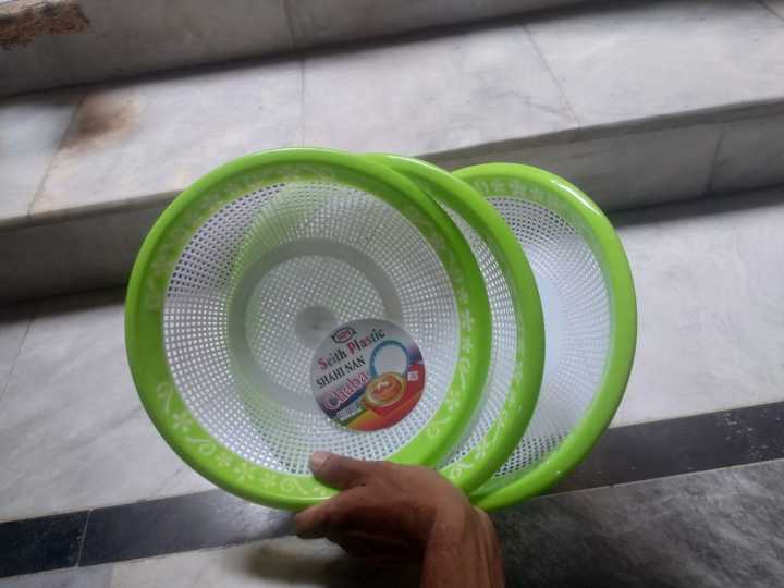 6%20Pcs%20Roti%20Chapati%20Nan%20Chabbi%20Set%20Serving%20Tray%20Bread%20Basket%20Pure%20Plastic%20(Multicolours)%20-%20Image%204