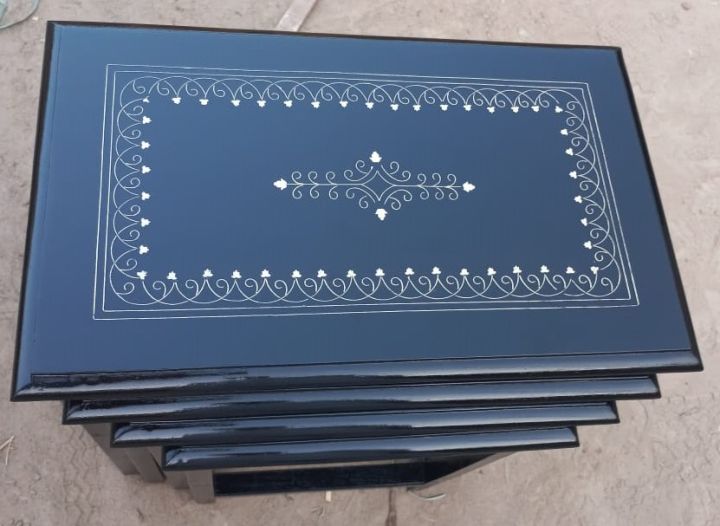 Wooden%20Tables%20set%20Chinyoti%20Solid%20Sheesham%20Wood%20Nesting%20Tables%20(Set%20of%204)%20-%20Image%204