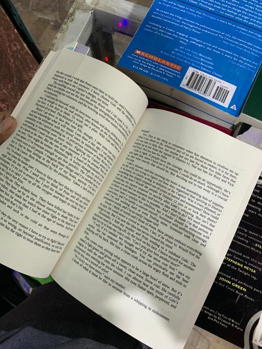 Hunger%20Games%20(%204%20Books%20Set%20)%20by%20Suzanne%20Collins%20-%20Image%207