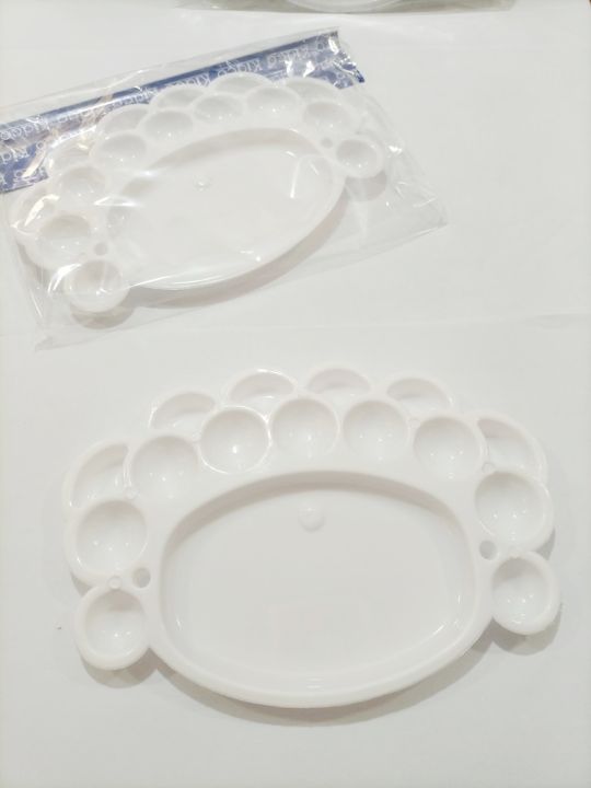 Color%20Mixing%20Tray%20Painting%20Tray%20Art%20Palettes%2016%20Compartments%20%208%20inches%20Length%20&%205.5%20inches%20width%20Color%20Mixing%20Pack%20of%201%20PCs%20-%20Image%205