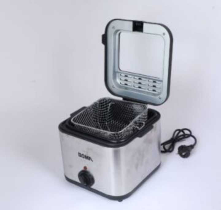 Multi-Functional%20Electric%20Deep%20Fryer%20-%202.5L%20-%201000W%20-%20BM-83%20-%20Image%206