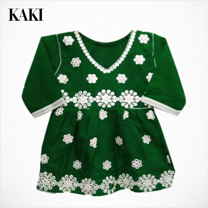 Green%20Traditional%20Dress%20For%20Baby%20Girl%20in%20Pakistan%20-%20Image%203