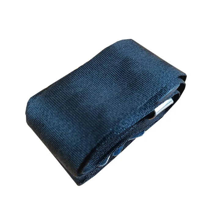 Pack%20of%202%20Car%20Seat%20Belts%20Set%20-%20Universal%202%20Peaces%20Black%20Colour%20Front%20Seats%20Belts%20-%20Image%204