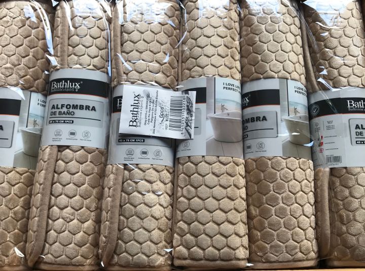 Microfiber%20Bedroom%20mat,%20Bathroom%20mat,%20Bath%20Rug%20Non%20Slip%20Floor%20Mat%20Water%20absorbent%20sponge%20bath%20mat,%20Ultra%20soft%20Washable%20Coral%20Fleece%20Mat%20%20-%20Honeycomb%20embossed%20foam%20-%20Image%208